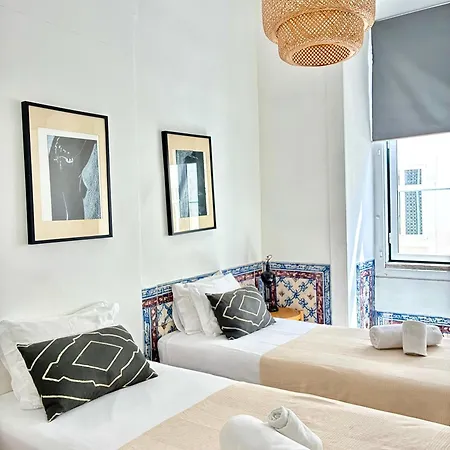 Sj1d Heart Of Baixa With New A/c * Stylish Apartment *
